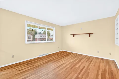 $215,000 | 112 Kollar Drive, McKeesport, PA 15133