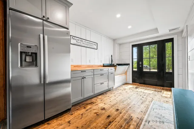 $1,100,000 | 3610 West Side Road, Conway, NH 03860