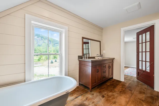 $1,100,000 | 3610 West Side Road, Conway, NH 03860