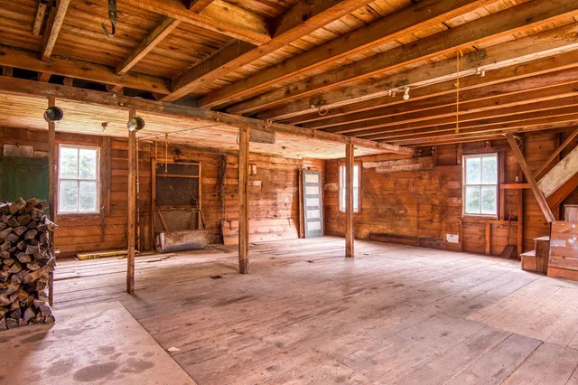 $1,100,000 | 3610 West Side Road, Conway, NH 03860