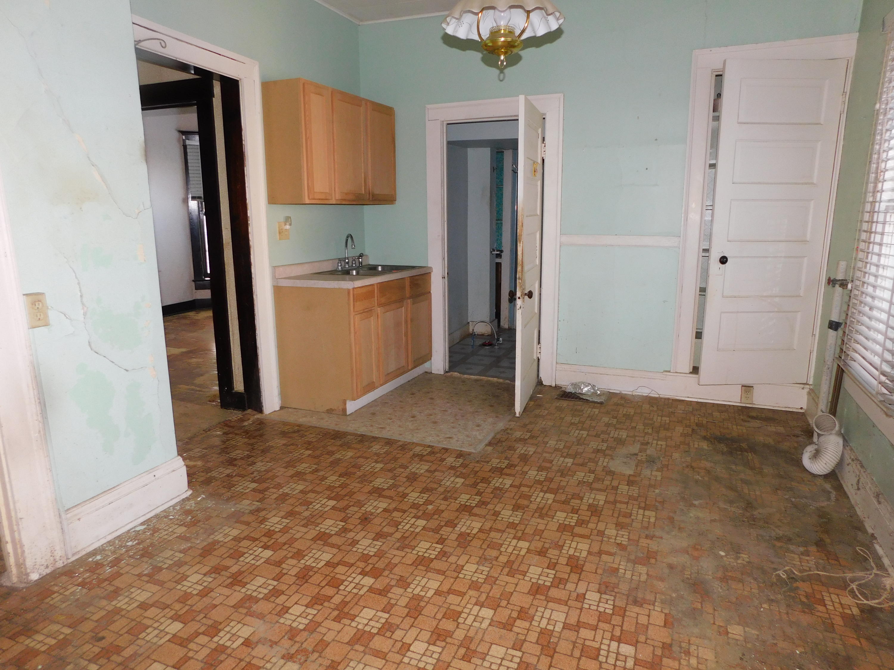 1452 North Limestone Street Springfield, OH 45503 - Photo 14 of 17 Gallery Image 14