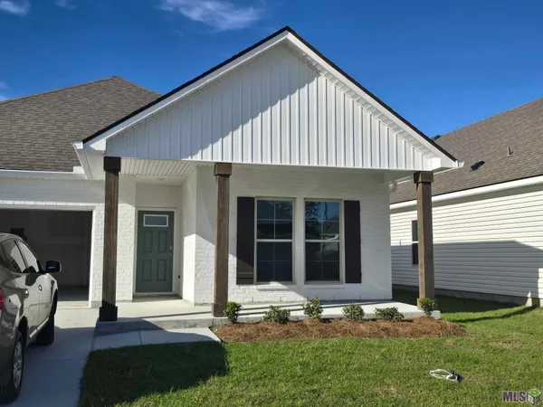 $2,600 | 13319 Bellacosa Avenue, Baton Rouge, LA 70817