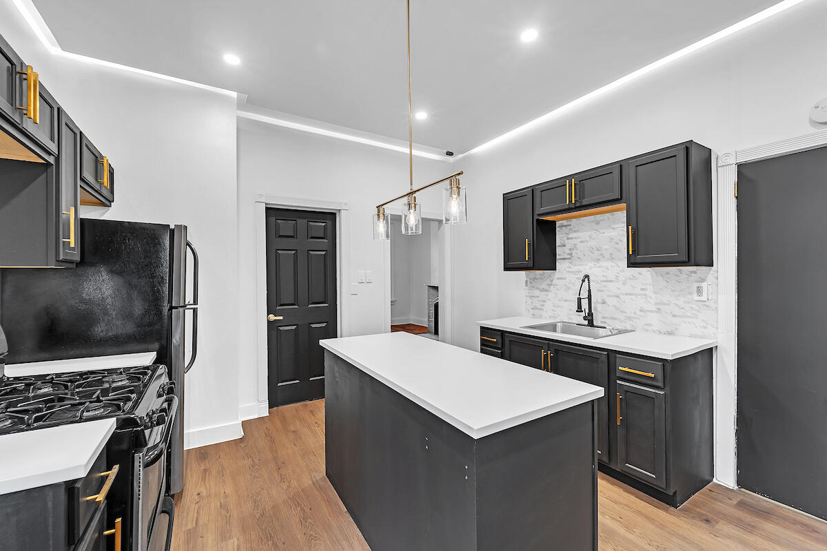 2030 West Pierce Street Milwaukee, WI 53204 - Photo 14 of 30 DSC08107