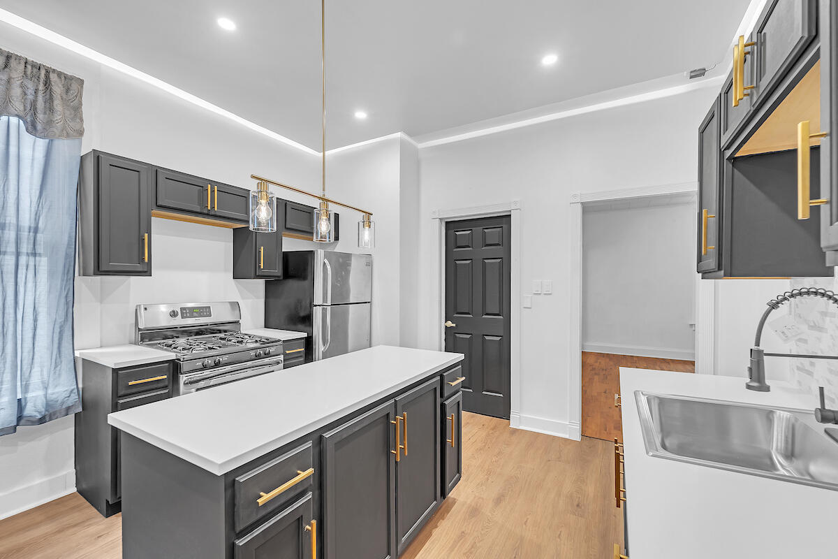 2030 West Pierce Street Milwaukee, WI 53204 - Photo 15 of 30 DSC08112