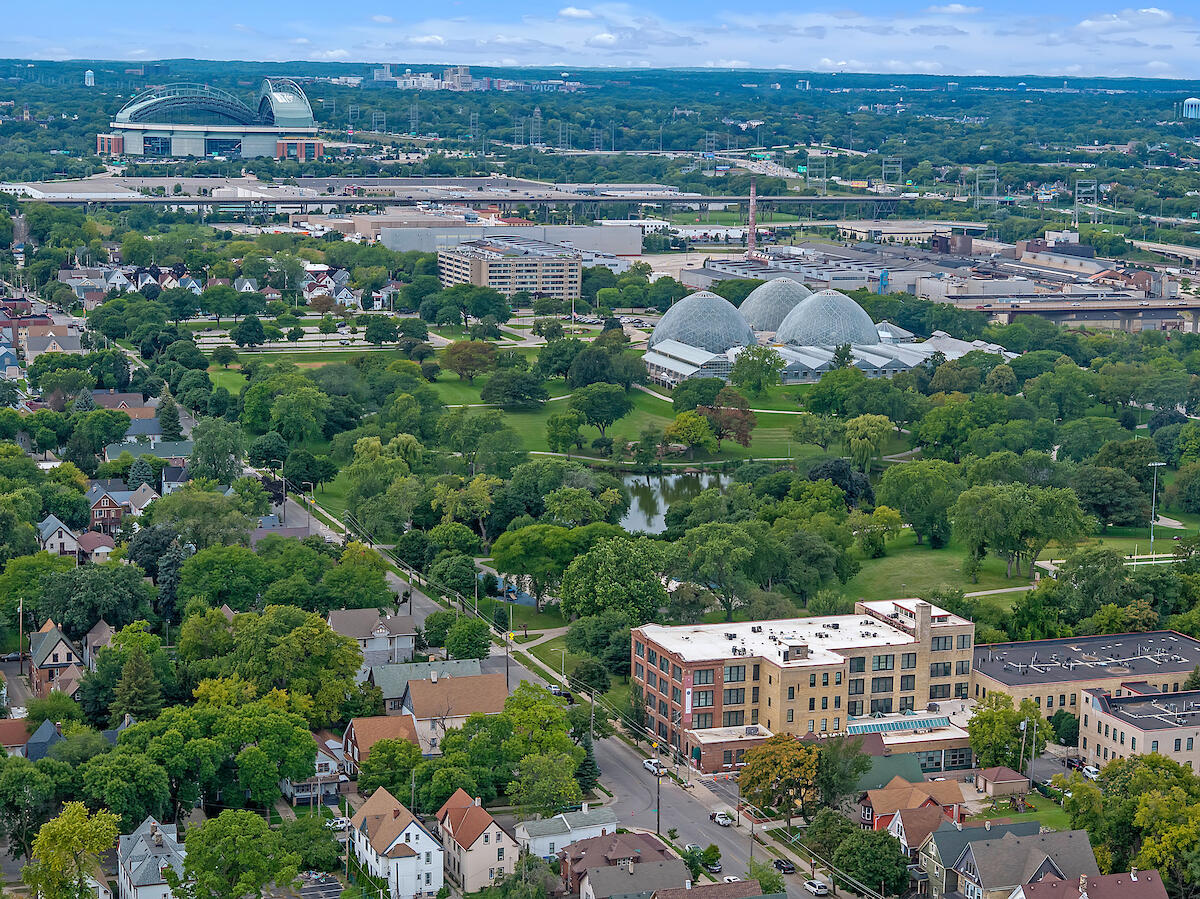 2030 West Pierce Street Milwaukee, WI 53204 - Photo 18 of 30 DJI_20250819105427_0031_D