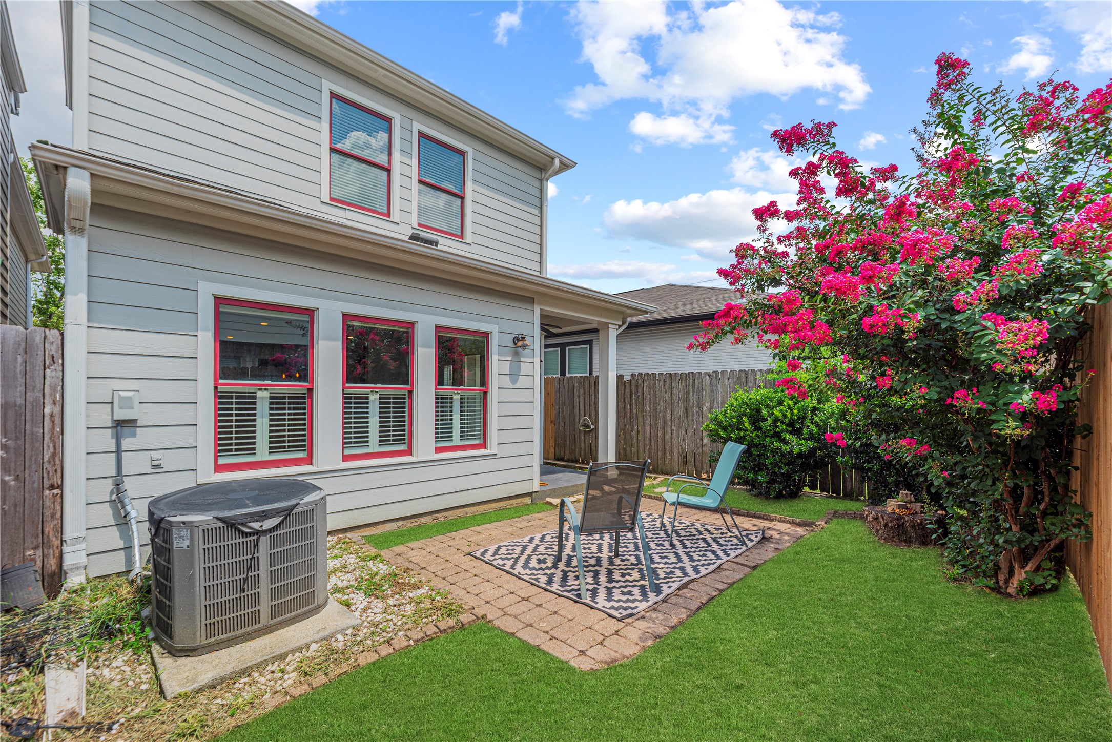 1505 Prince Street Houston, TX 77008 - Photo 29 of 39 Awesome space in the backyard with much potential.