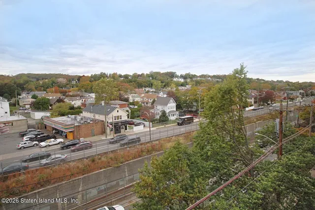 $435,000 | 100 Colfax Avenue, Unit 6D | Grant City