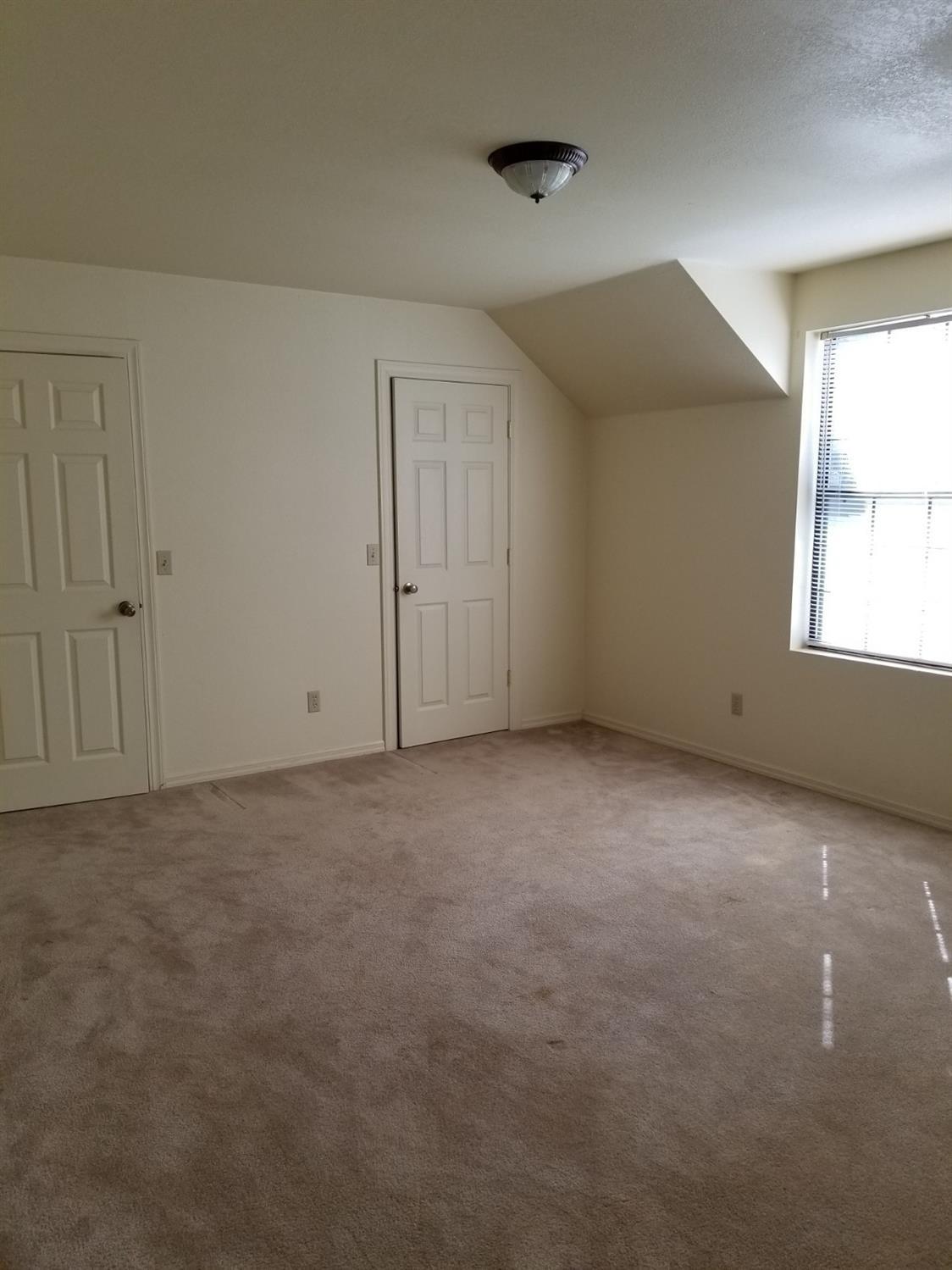 460 Kirkham Road Cave Junction, OR 97523 - Photo 26 of 30 Upstairs bedroom