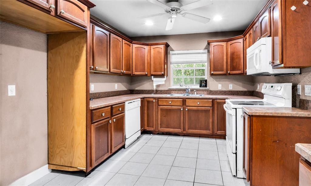 2840 Cardinal Trail Lake Wales, FL 33898 - Photo 5 of 16