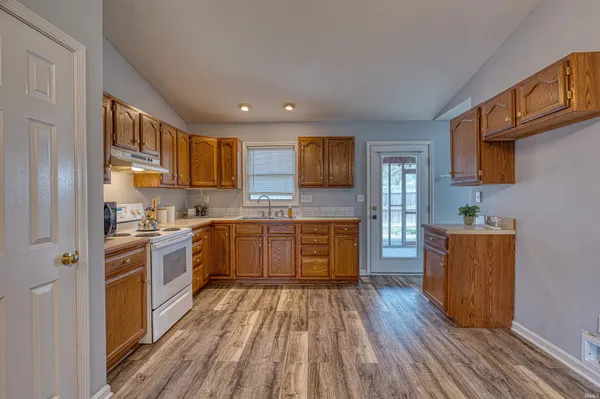 $235,000 | 1320 South 2nd Street, Boonville, IN 47601