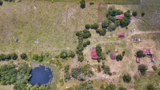 $669,000 | 145 Stolle Lane, Flatonia, TX 78941