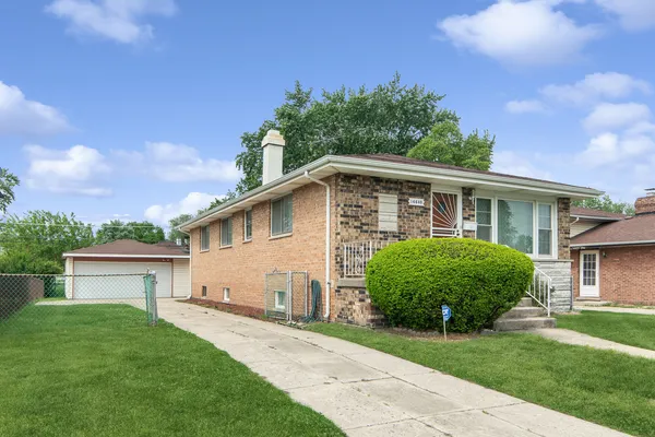 $205,999 | 14640 Memorial Drive, Dolton, IL 60419
