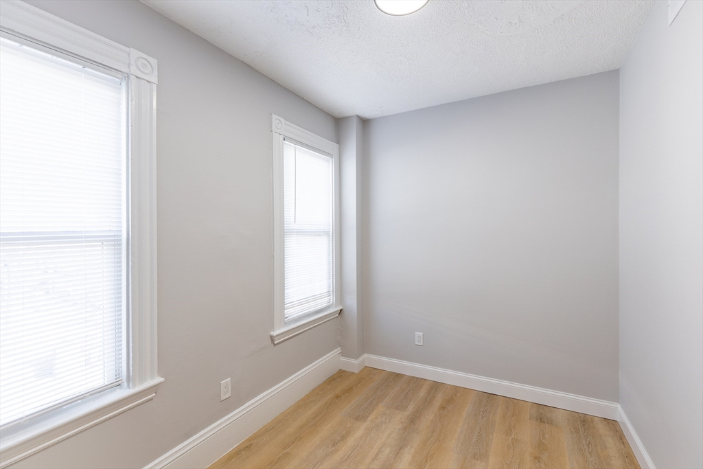 628 East 6th Street, Unit 2 Boston, MA 02127 - Photo 8 of 13