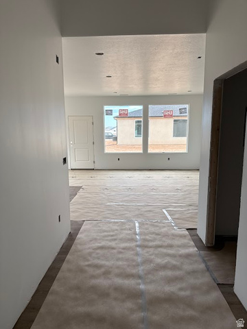 4957 North 970th East Enoch, UT 84721 - Photo 2 of 10 View of corridor