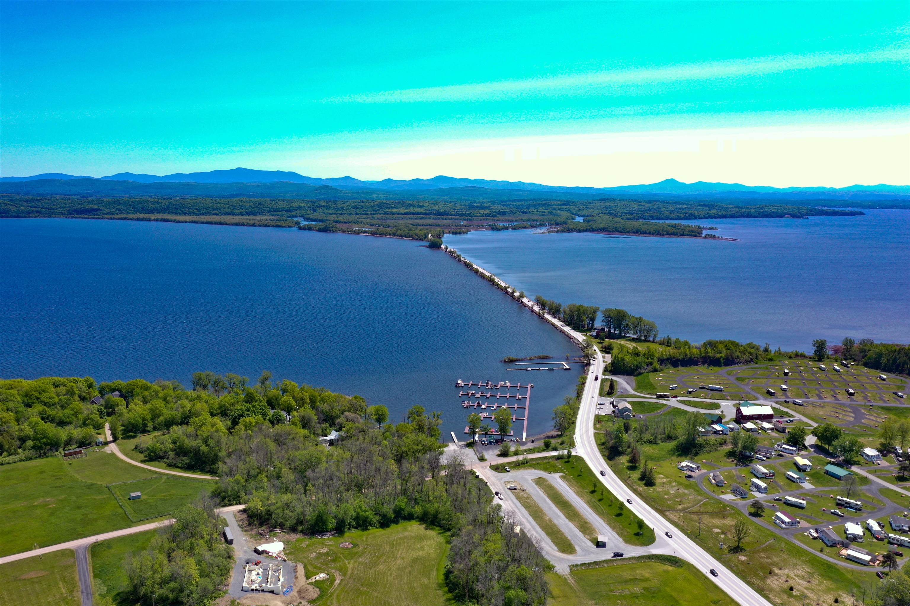 1 U.S. Rte 2 Grand Isle, VT 05458 - Photo 1 of 4 Gallery Image 1
