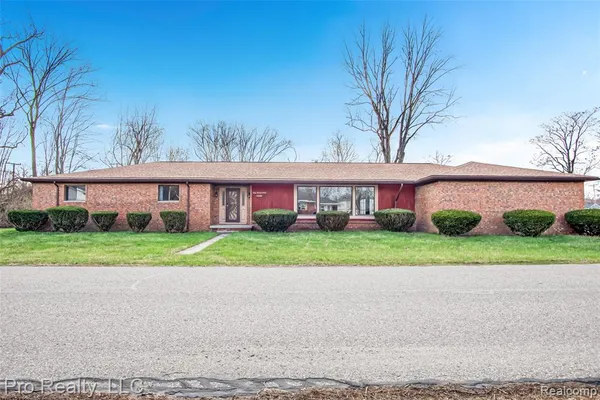 $269,999 | 11200 Wahrman Street, Romulus, MI 48174