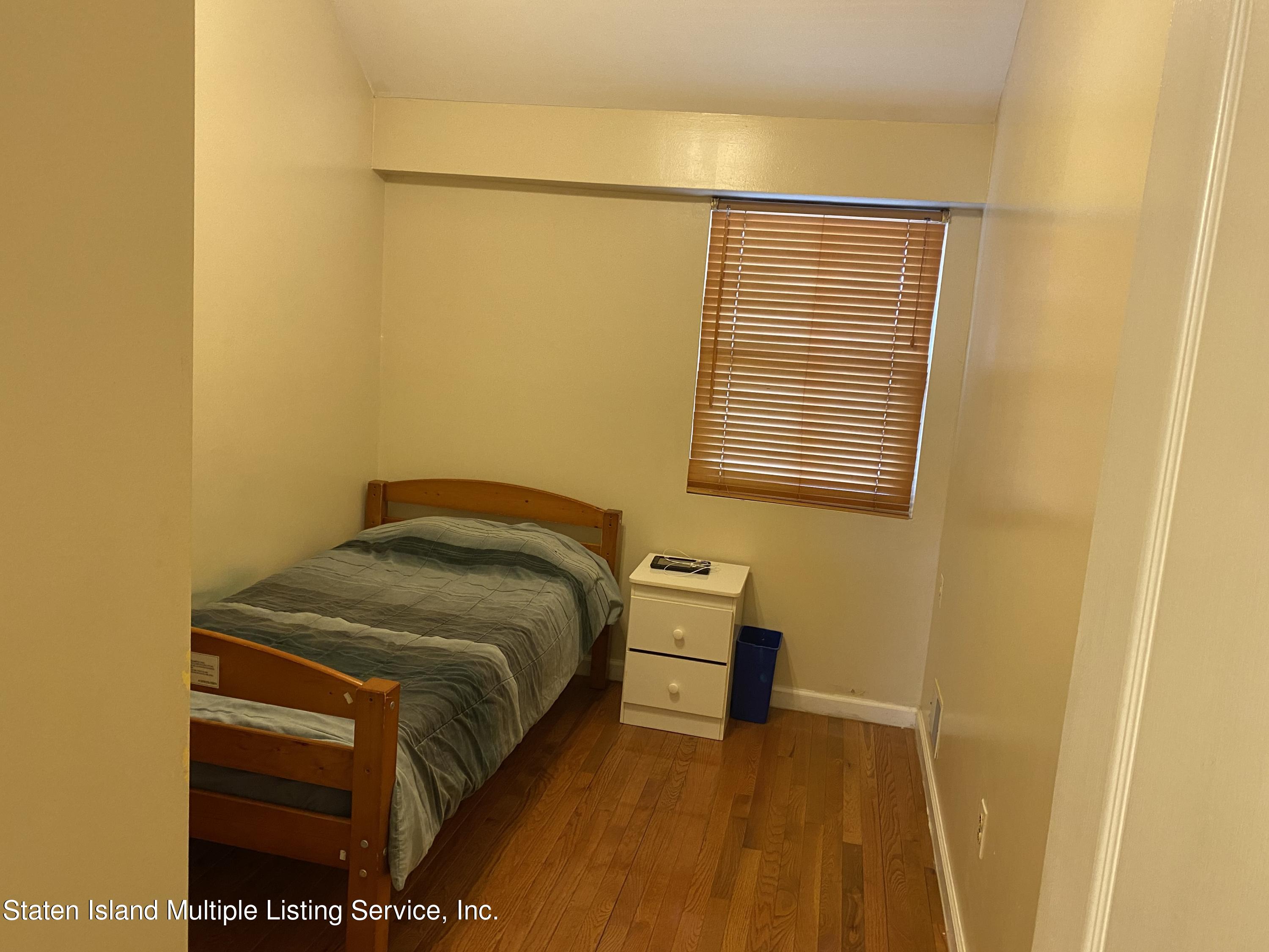 102 Pendleton Place Staten Island, NY 10301 - Photo 12 of 23 102 Pendleton 14