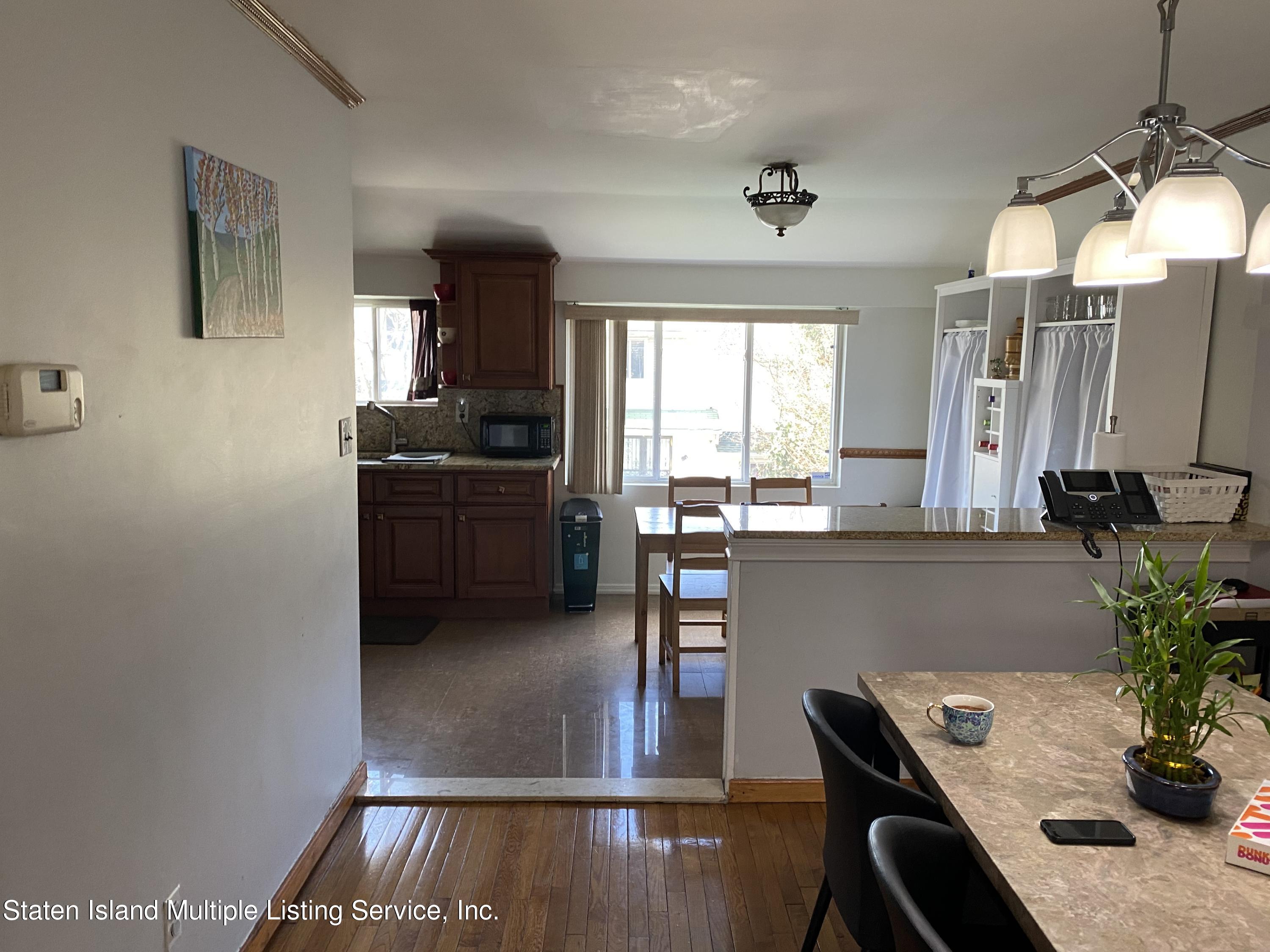 102 Pendleton Place Staten Island, NY 10301 - Photo 8 of 23 102 Pendleton 15