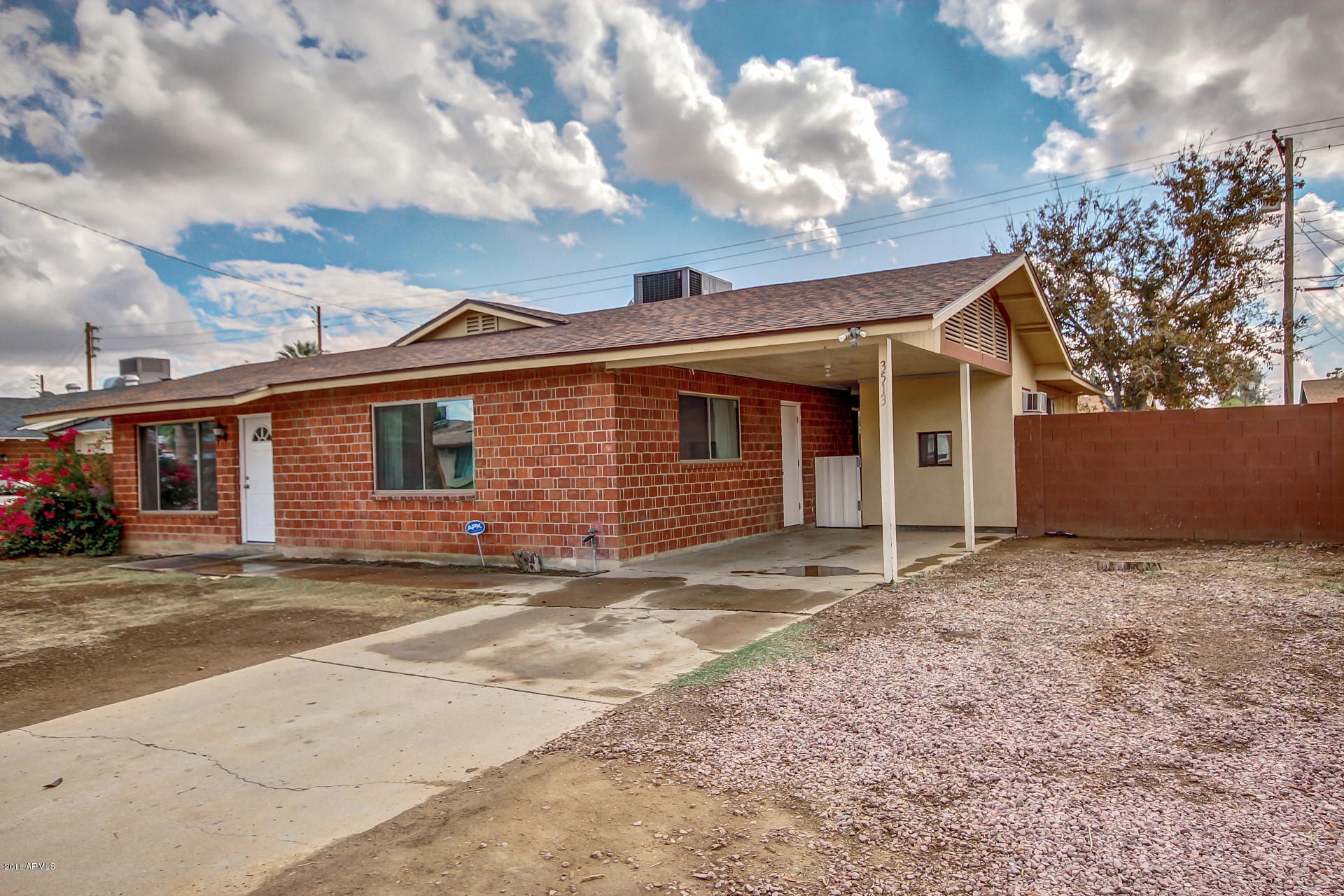 3513 West Lawrence Road Phoenix, AZ 85019 - Photo 3 of 27 Lawrence (3)