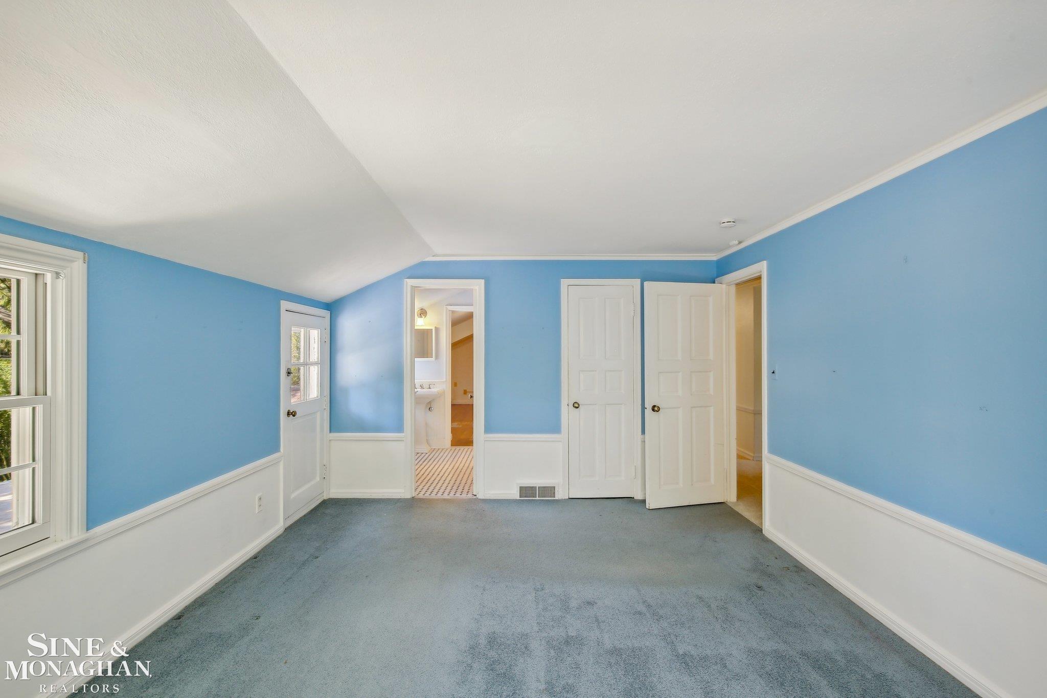 61 Muskoka Road Grosse Pointe, MI 48236 - Photo 19 of 45 Primary Bedroom