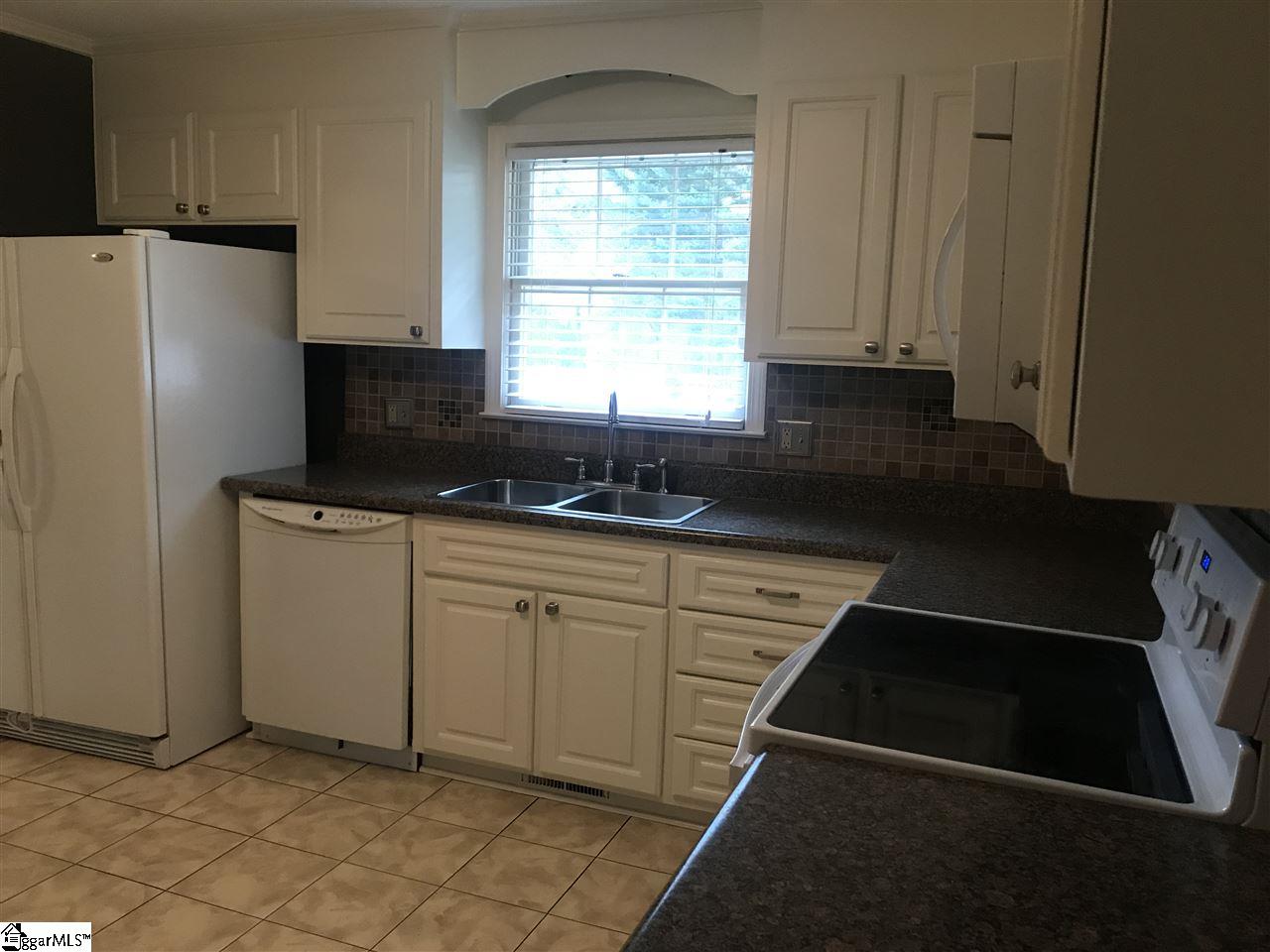 201 Edgemont Street Easley, SC 29642 - Photo 8 of 29 Gallery Image 8