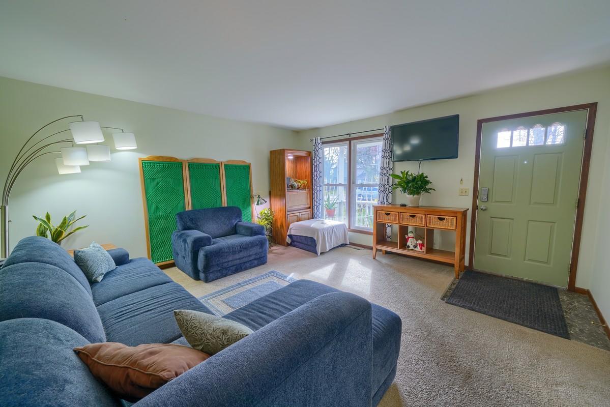 2114 Summit View Road Powell, OH 43065 - Photo 13 of 49