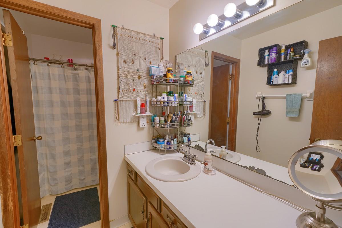 2114 Summit View Road Powell, OH 43065 - Photo 27 of 49