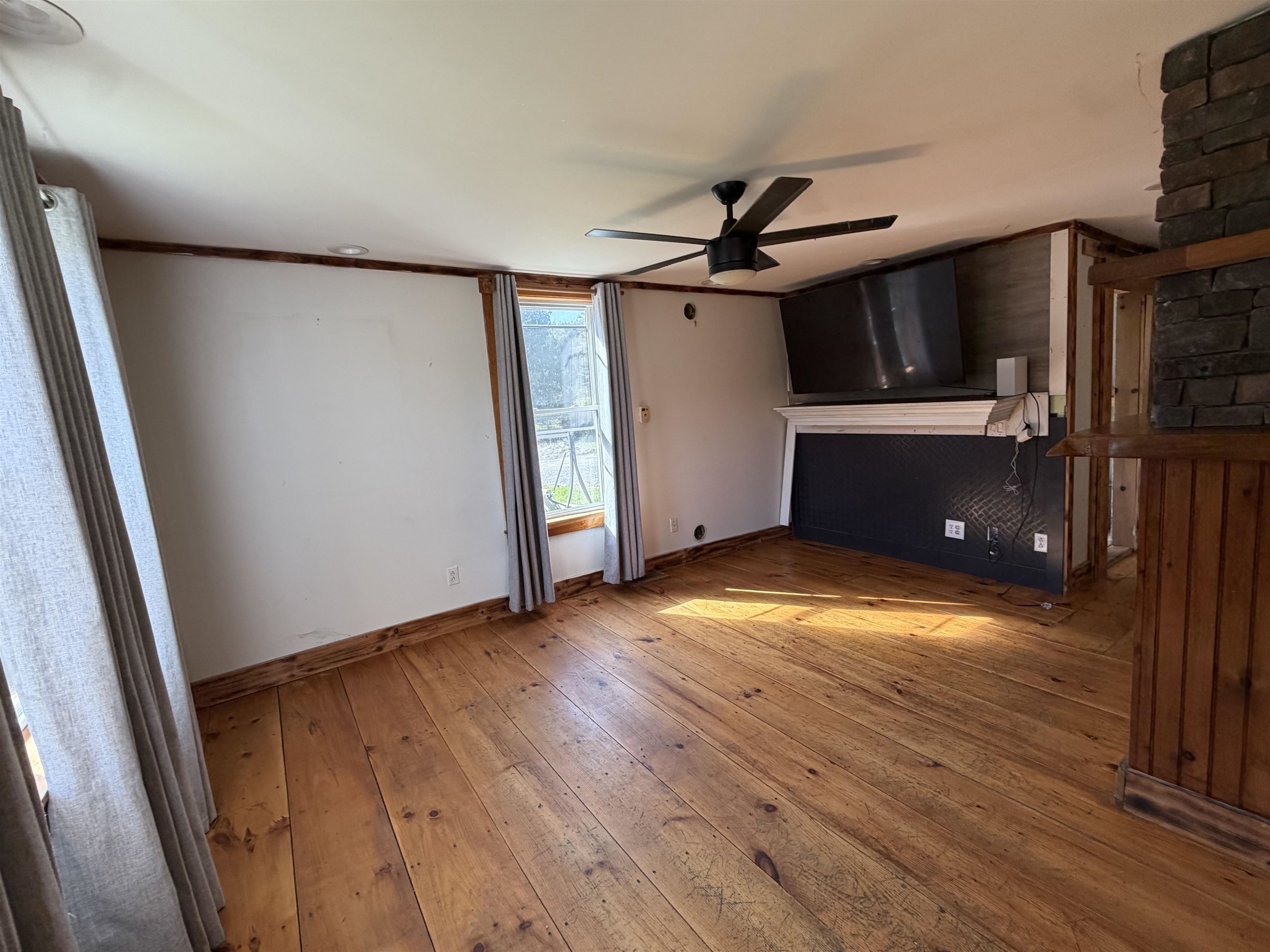 192 Elmore Road Worcester, VT 05682 - Photo 7 of 29 Gallery Image 7