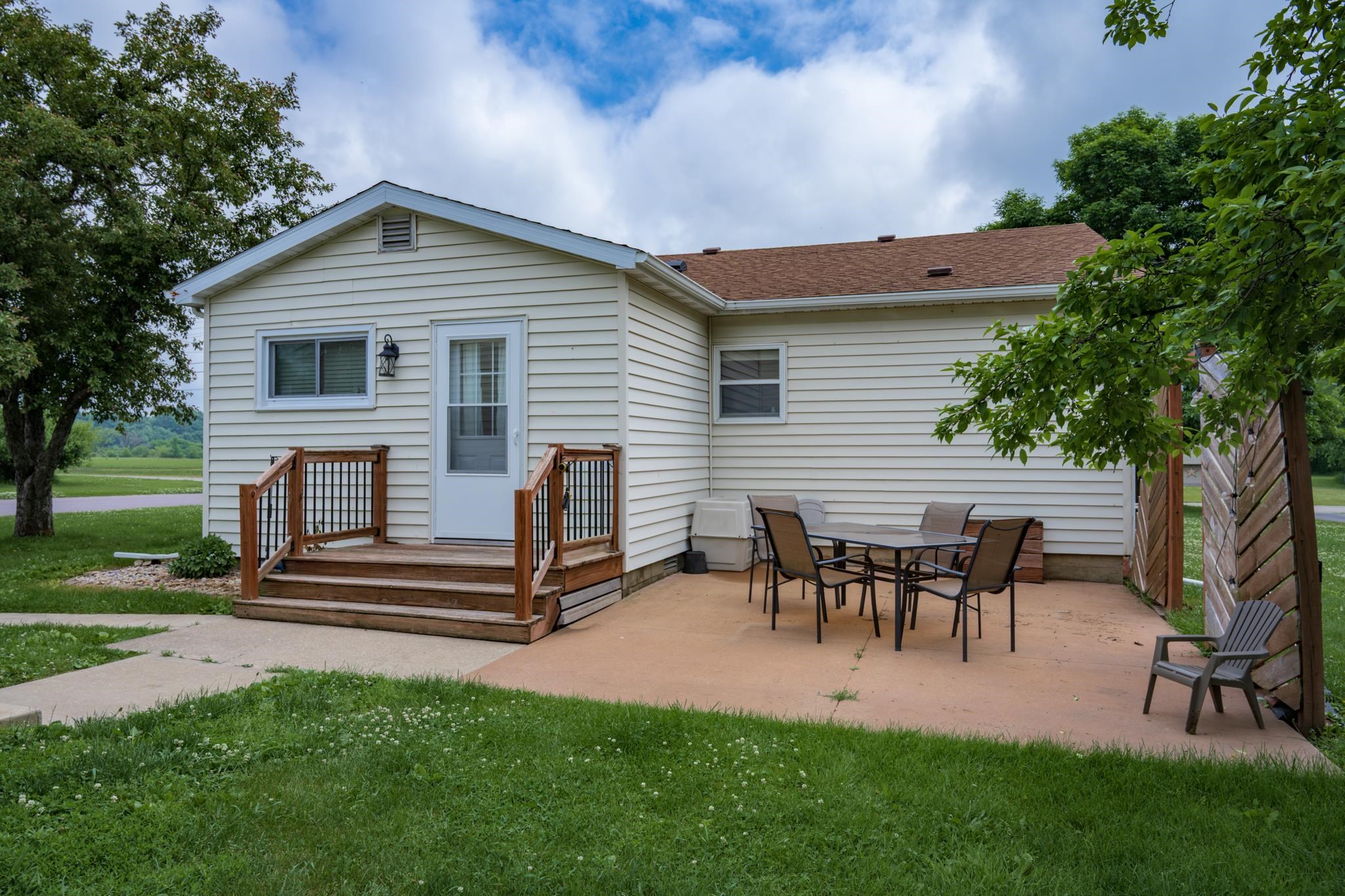 1313 2nd Main Street Elroy, WI 53929 - Photo 6 of 77