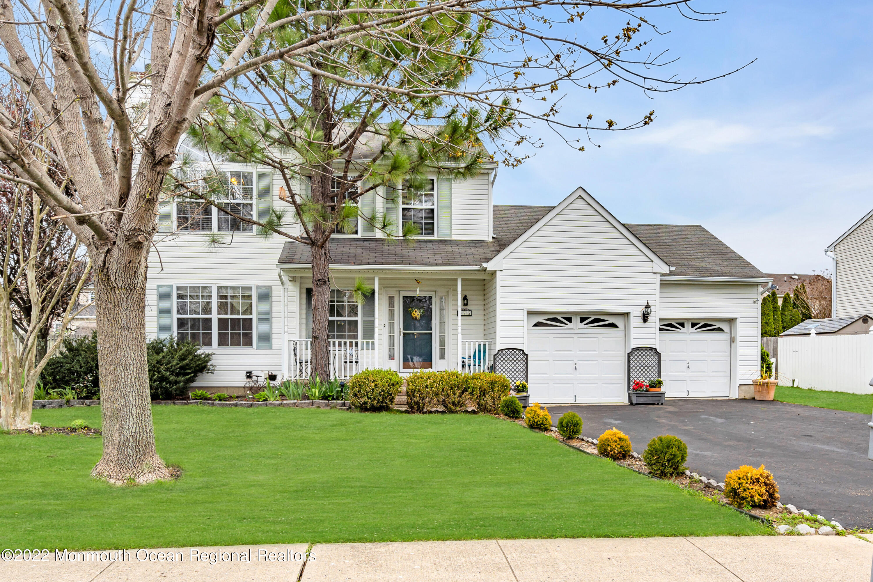 76 West Shenendoah Road Howell, NJ 07731 - Photo 2 of 59 002_dsc03282-1b