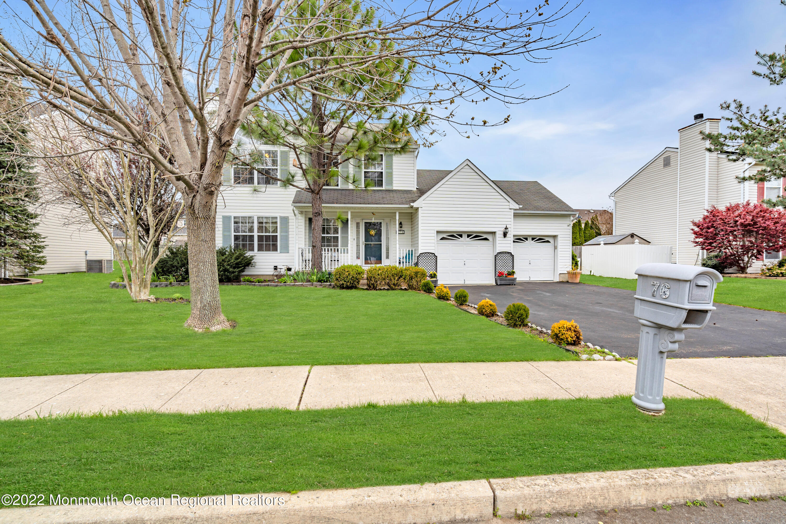 76 West Shenendoah Road Howell, NJ 07731 - Photo 4 of 59 004_dsc03282-1