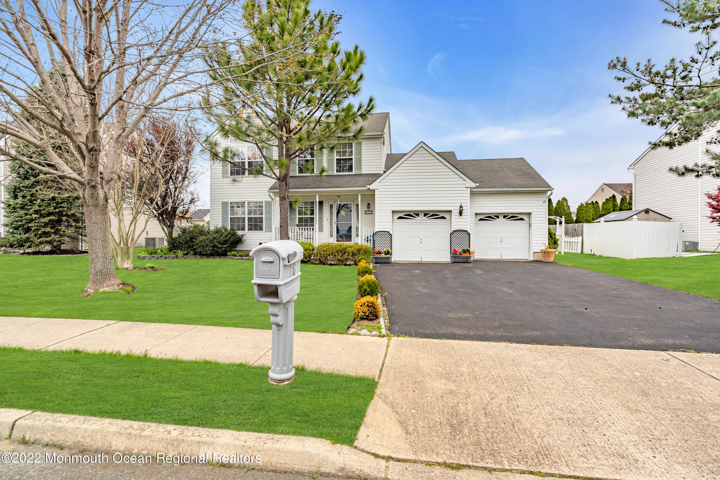 76 West Shenendoah Road Howell, NJ 07731 - Photo 6 of 59 006_dsc03277-1