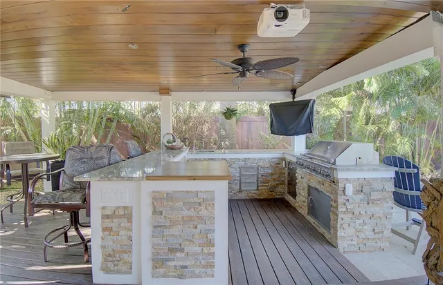 $498,900 | 707 Pruitt Drive, Madeira Beach, FL 33708