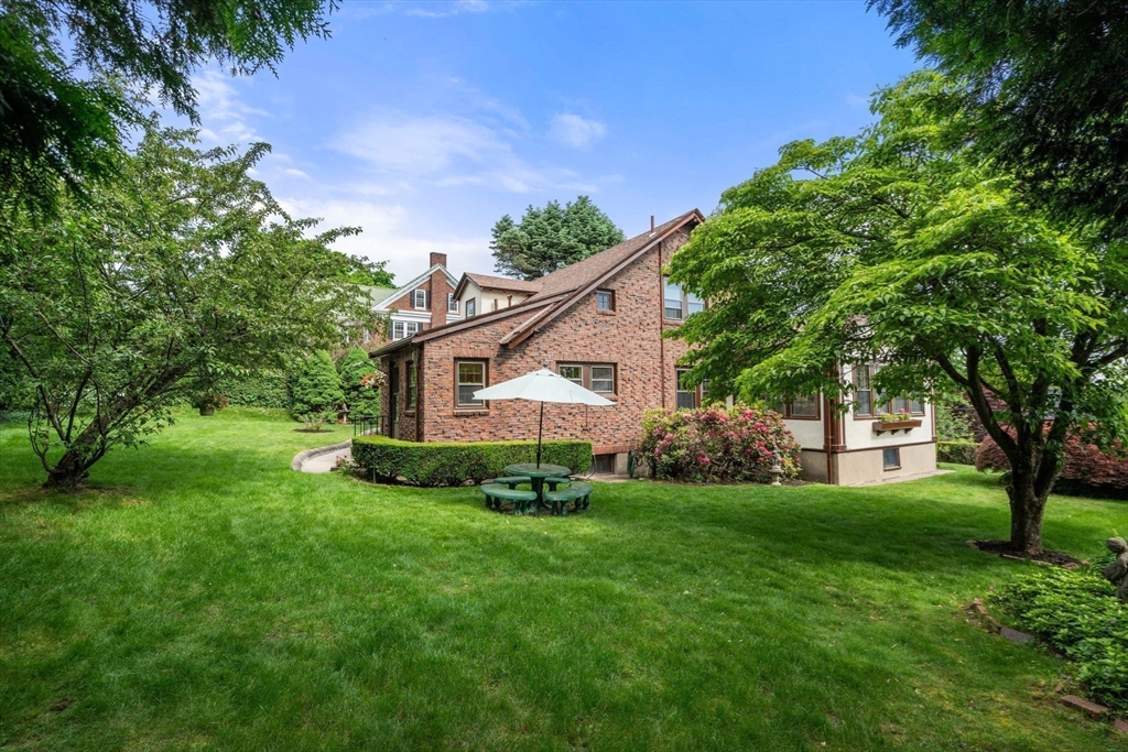 34 Hutchinson Road Arlington, MA 02474 - Photo 24 of 28 Gallery Image 24