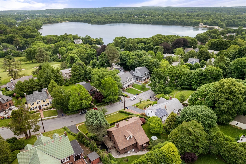 34 Hutchinson Road Arlington, MA 02474 - Photo 27 of 28 Gallery Image 27
