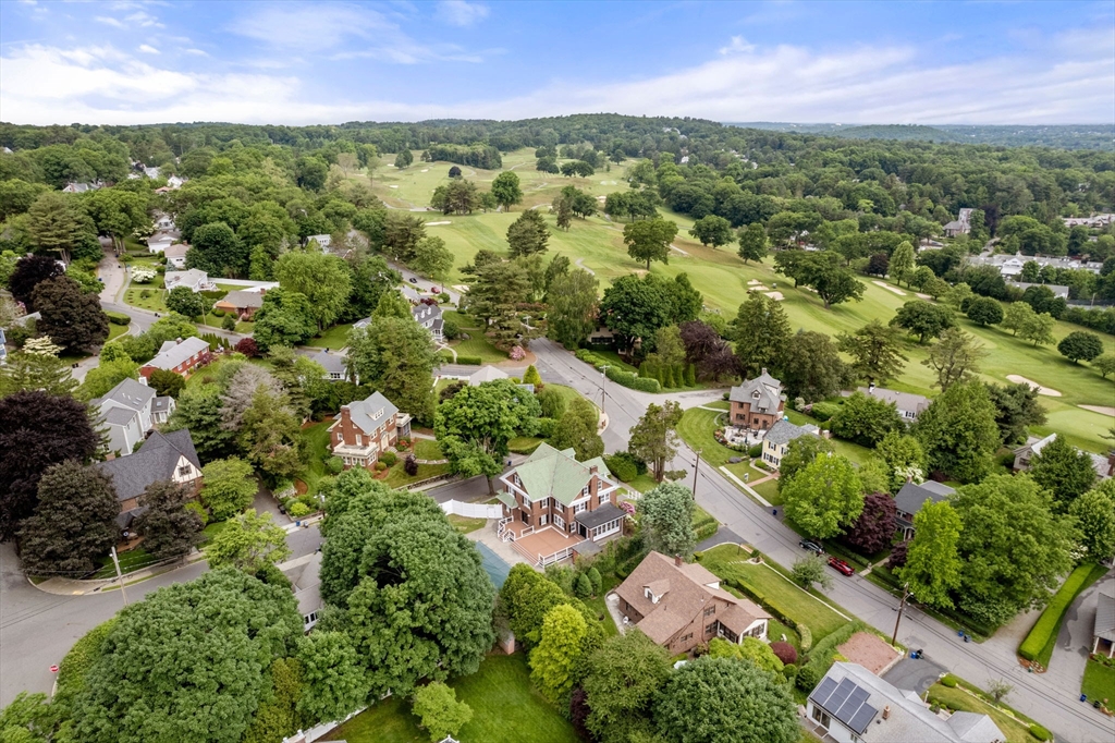 34 Hutchinson Road Arlington, MA 02474 - Photo 28 of 28 Gallery Image 28