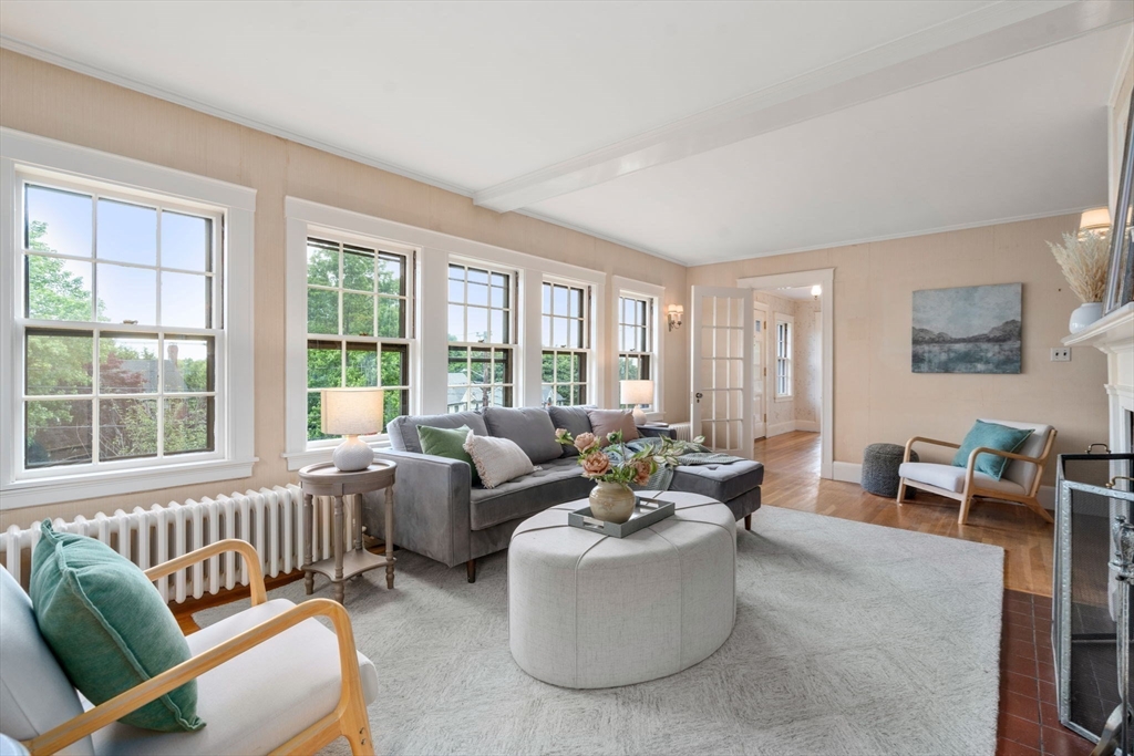 34 Hutchinson Road Arlington, MA 02474 - Photo 5 of 28 Gallery Image 5