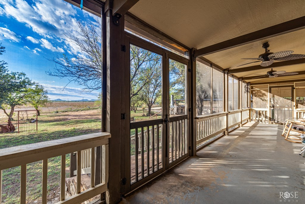 201 Ratliff Road Bronte, TX 76933 - Photo 8 of 39 Photo 9