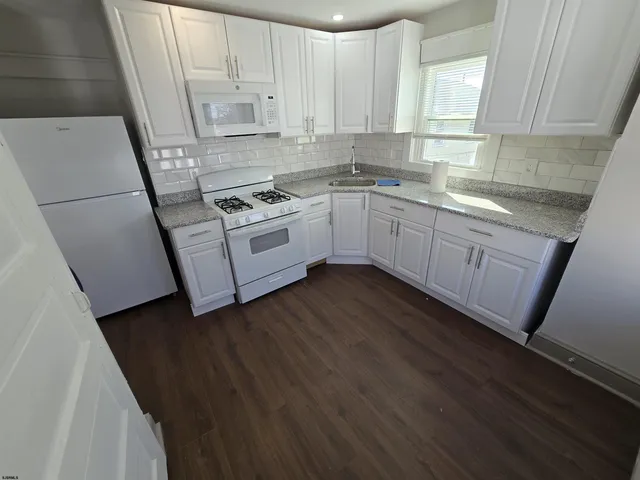 $1,500 | 1528 Madison Avenue, Unit B, Atlantic City, NJ 08401