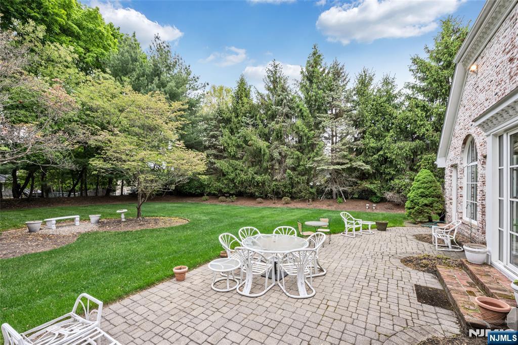 4 Hetzel Drive Mahwah, NJ 07430 - Photo 27 of 29