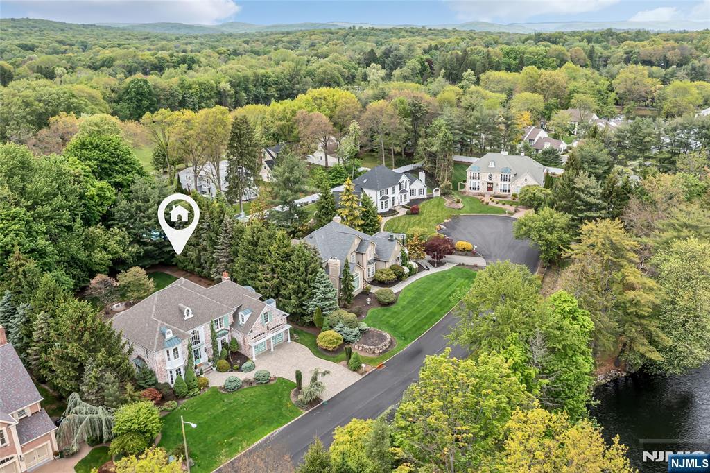 4 Hetzel Drive Mahwah, NJ 07430 - Photo 29 of 29 an aerial view of residential houses with outdoor space and trees