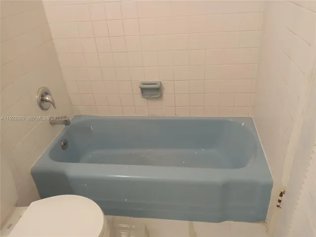 $1,850 | 5861 Northeast 18th Avenue, Unit 2, Fort Lauderdale, FL 33334