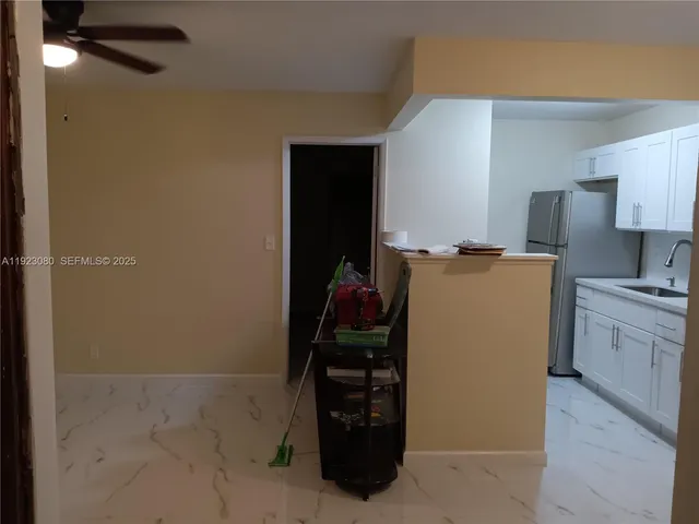 $1,850 | 5861 Northeast 18th Avenue, Unit 2, Fort Lauderdale, FL 33334