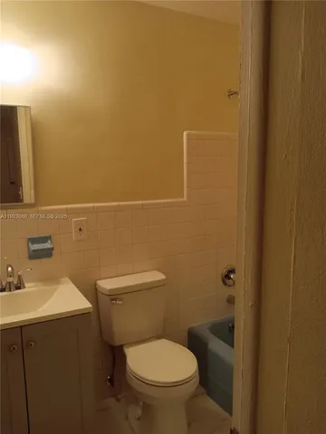 $1,850 | 5861 Northeast 18th Avenue, Unit 2, Fort Lauderdale, FL 33334