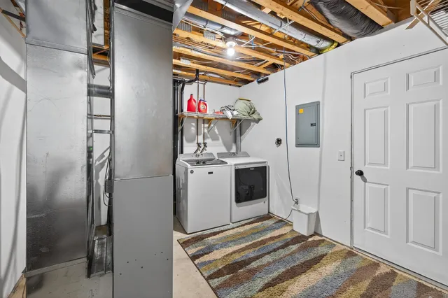 $249,900 | 16236 70th Place North, Maple Grove, MN 55311