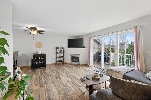 $249,900 | 16236 70th Place North, Maple Grove, MN 55311