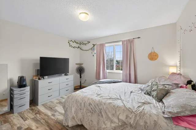 $249,900 | 16236 70th Place North, Maple Grove, MN 55311