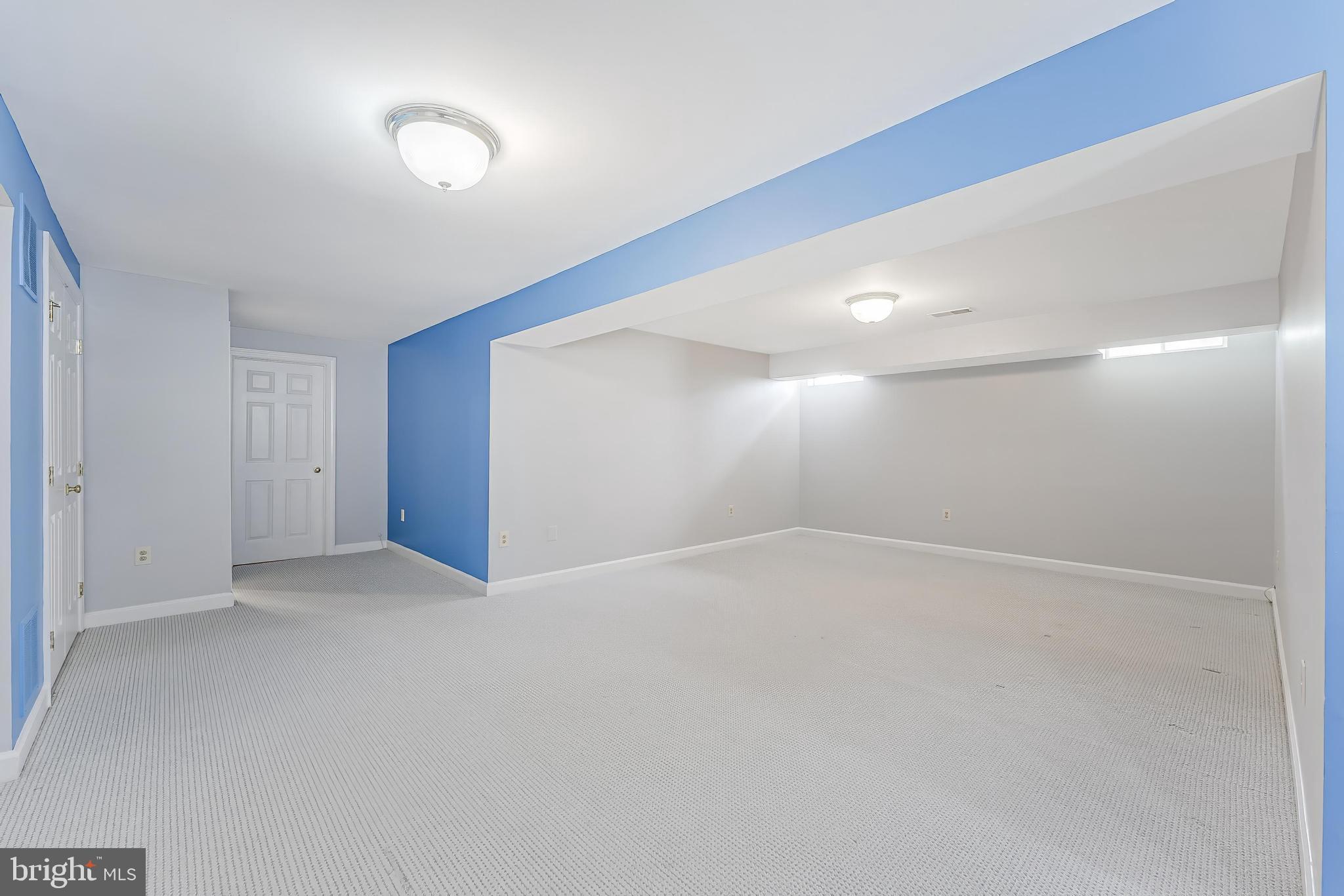 5501 Ashleigh Road Fairfax, VA 22030 - Photo 60 of 77 a view of an empty room