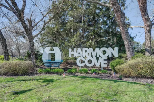 $3,600 | 195 Sandcastle Key, Secaucus, NJ 07094