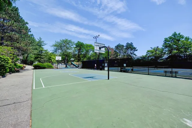 a view of yard tennis court